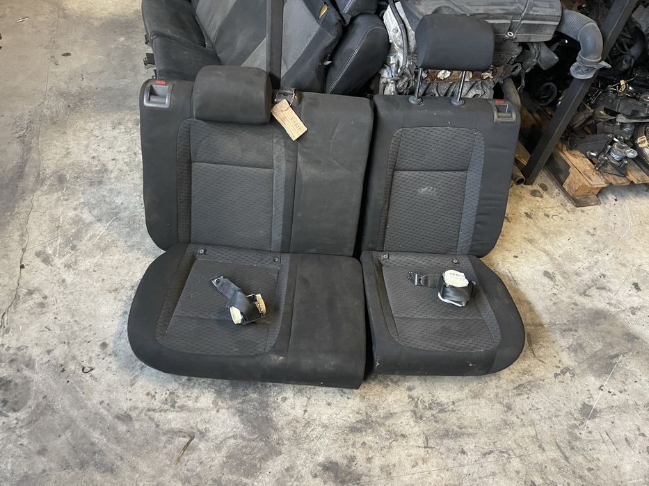 Седалки за шкода Fabia + колани след 2007 година