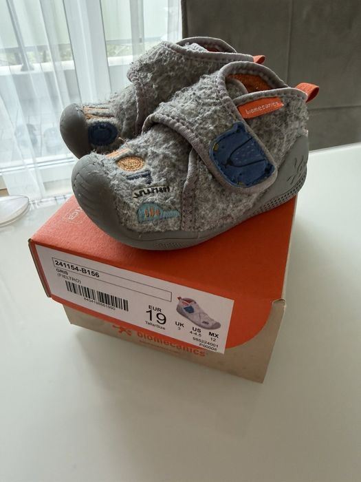 Детски обувки biomecanics 18 номер