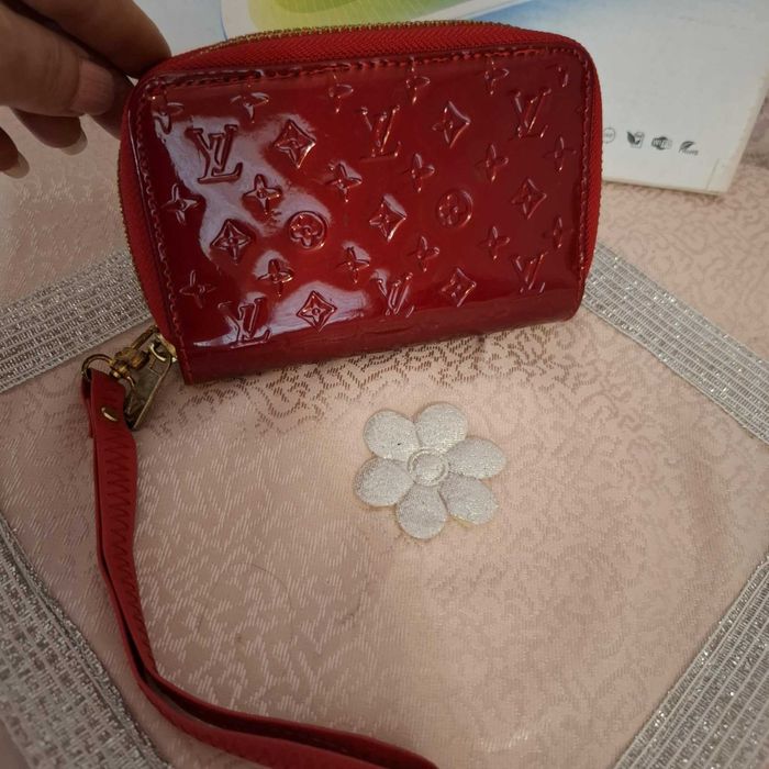 Дамско   Портмоне