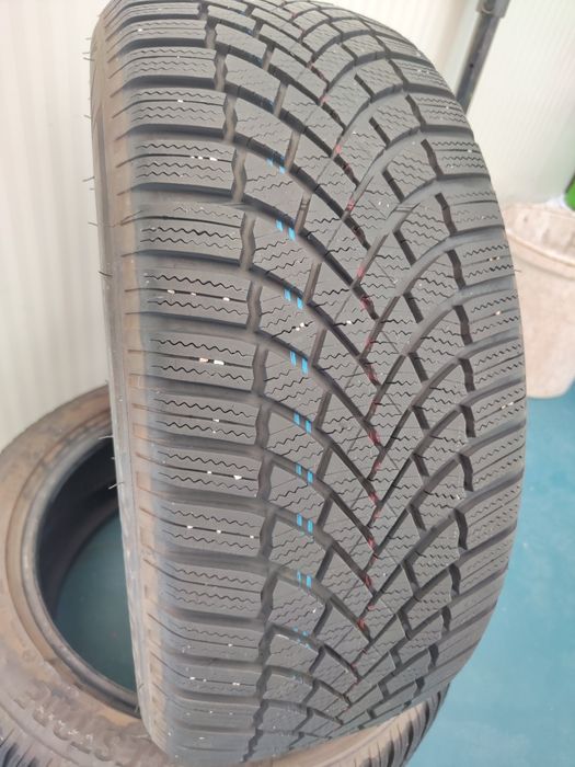 2 бр зимни 225/50/18 Bridgestone