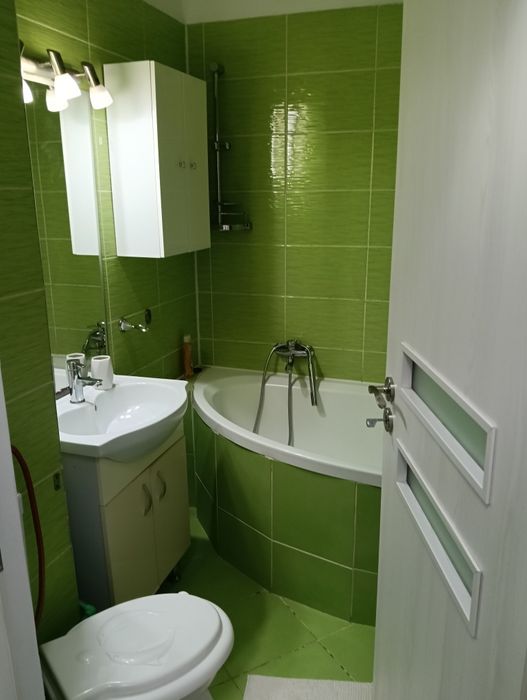 Închiriez apartament 2 camere