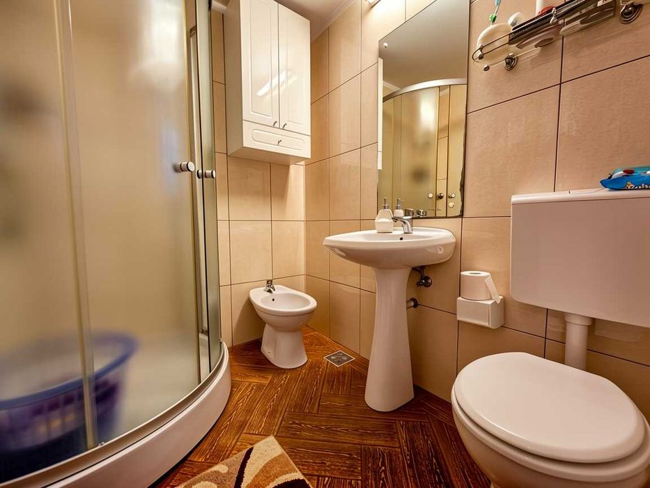 OVIDIU - Casa Cocheta Amplasata Central Langa Primarie- 125.000 Eur Comision 0!