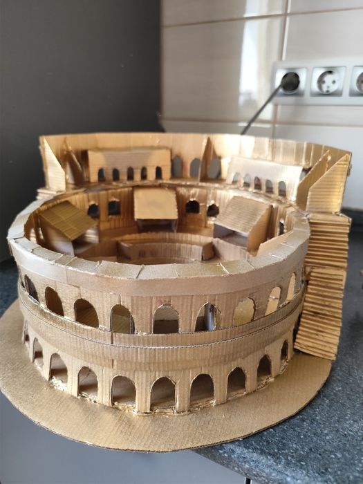 Макет Колизея  35*38см