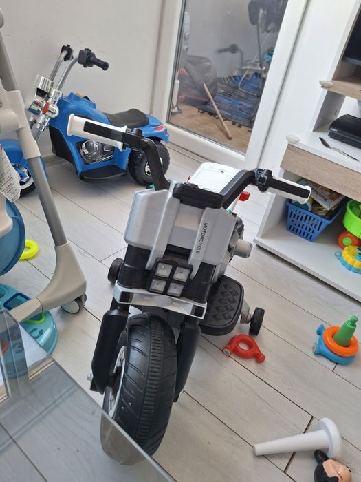 Акумулаторен мотор