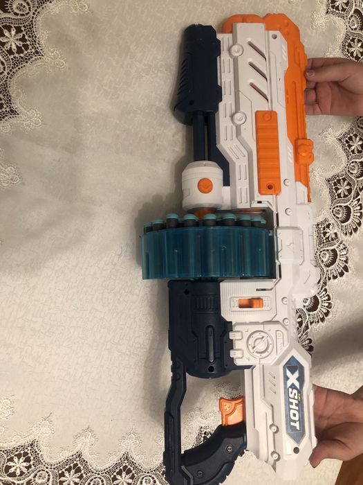 Продаю автомат вместительность 40 патронов