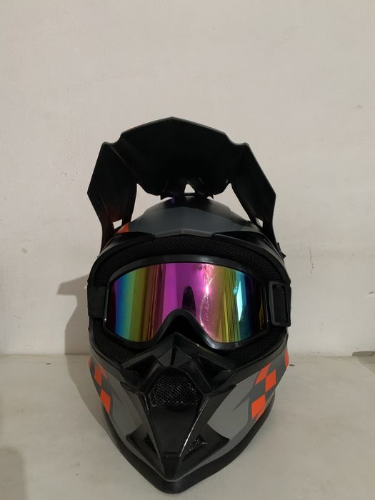 Спорт шлем сатылады