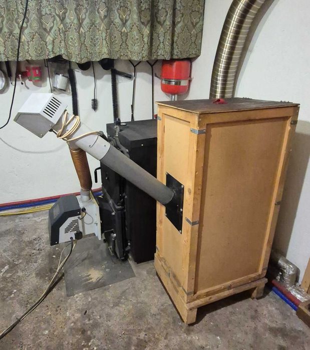 Комбиниран котел на твърдо гориво и пелети viadrus 22 basic bisolid gp