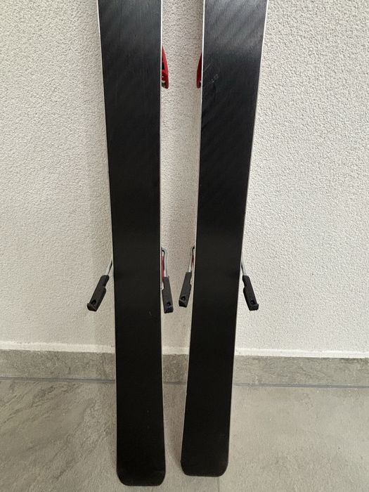 Skiuri Atomic Race Carve Junior 130 cm