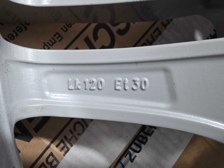 Jante 17 BMW F10 F11 F30 F31 X1 X3 E90 E91 8Jx17 ET30 5x120