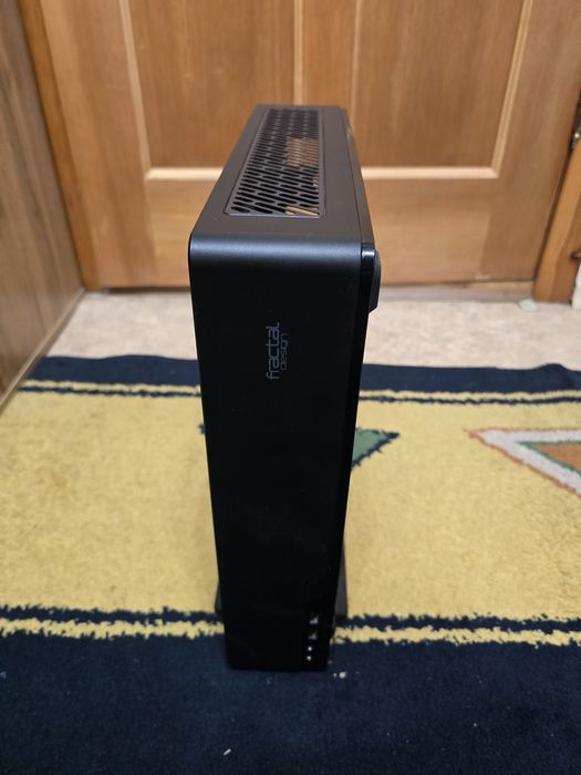Корпус Fractal Design Node 202
