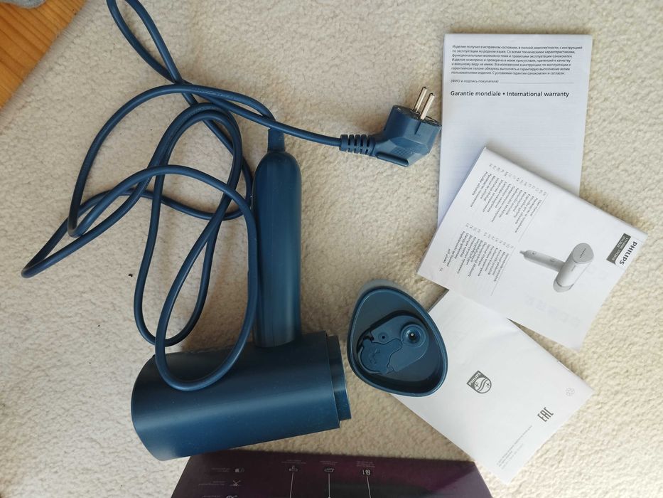 Уред за гладене с пара Philips, STH3000/20