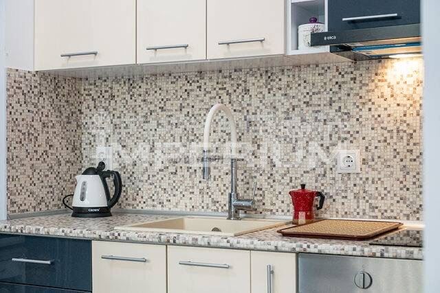 Дава се под наем Двустаен апартамент в Варна, Бриз - 50 кв.м за 663 € - Снимка #6