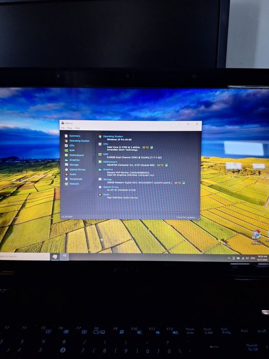 Laptop Asus K72F , i3- M370 , 8 GB,  hdd 320 GB  , 17"