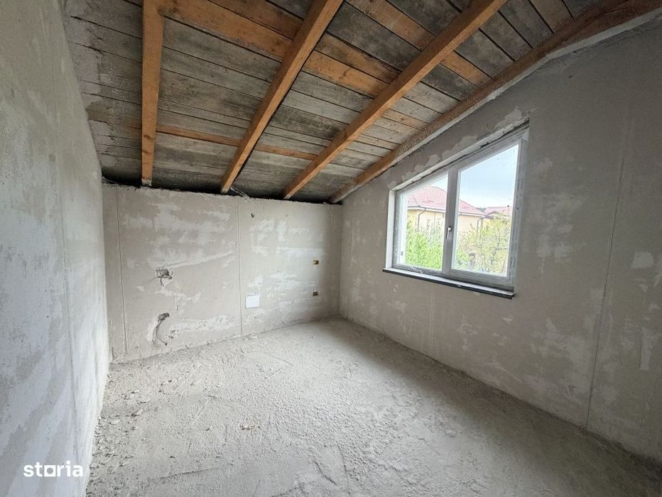 Casa cu Mansarda la gri,  4 camere, 176mp+ 500 mp teren, Bordei