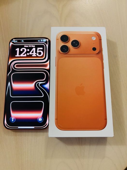 iPhone 17 Pro Max; 256GB/orange