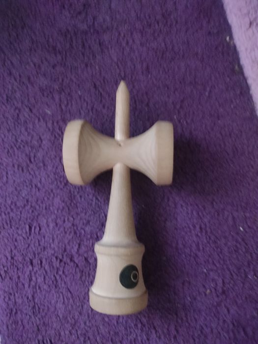 Vând kendame Josh kim one kendama și okendama