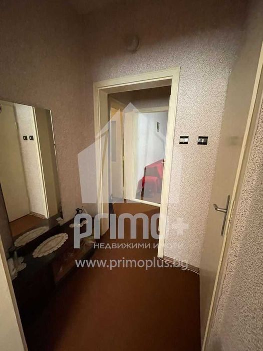 Дава се под наем Двустаен апартамент в Велико Търново, Център - 57 кв.м за 204 € - Снимка #4