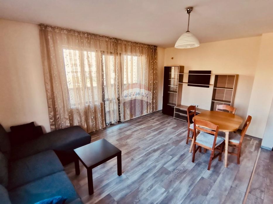 Апартамент с две спални и ПАРКОМЯСТО на удобна локация,Техникумите, г