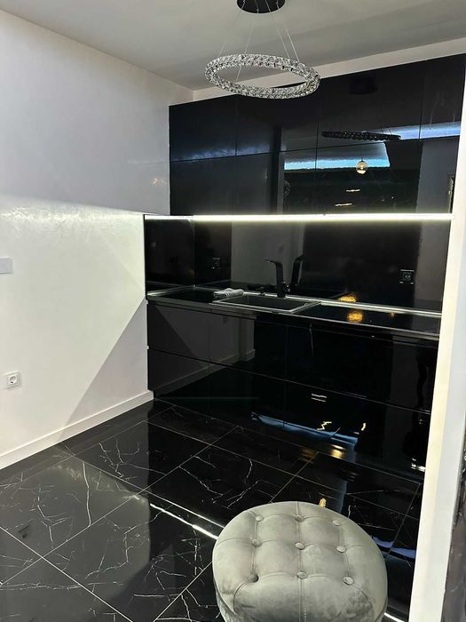 Дава се под наем Двустаен апартамент в Пазарджик, Идеален център - 80 кв.м за 897.6 € - Снимка #21