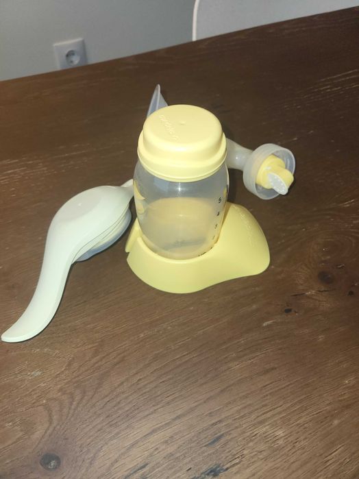 Помпа за кърма Medela+Canpol