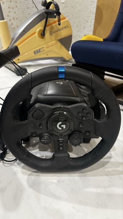 Setup Sim Racing Logitech G923 + Playseat Red Bull Racing
