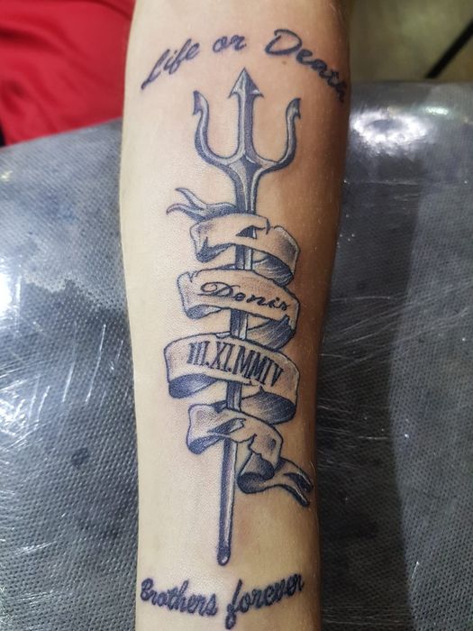 Execut tauaje, tattoo