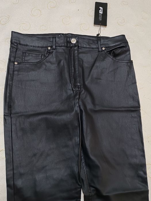 Дамски черен панталон  XL