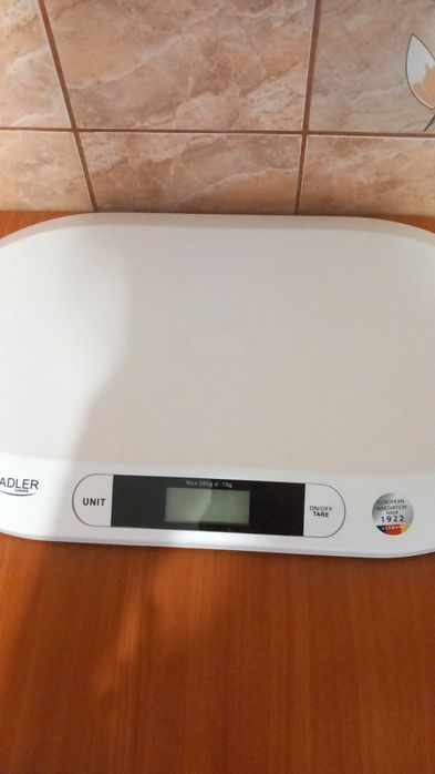 Cantar de bebe Adler