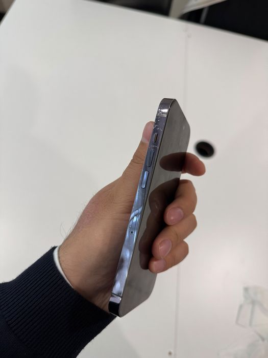 Продам Iphone 14 pro