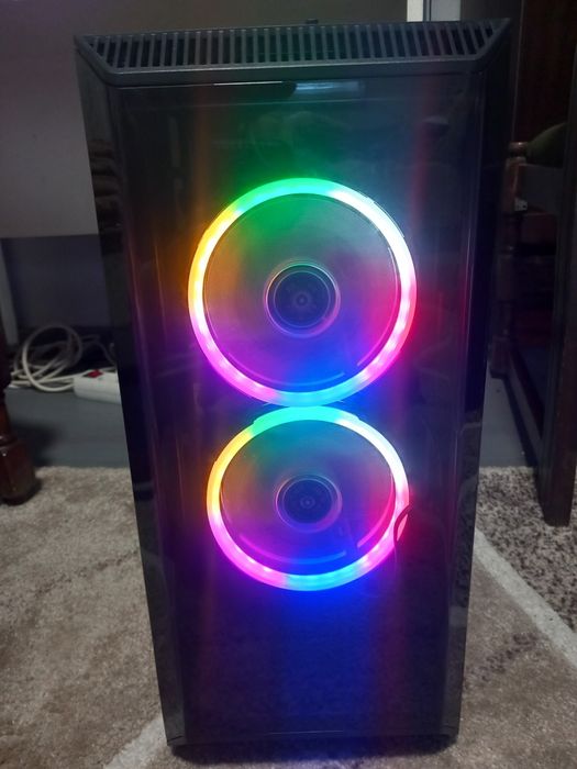 Геймърски компютър с Rtx 4060 8gb,16gb ram,Ryzen 5 5500