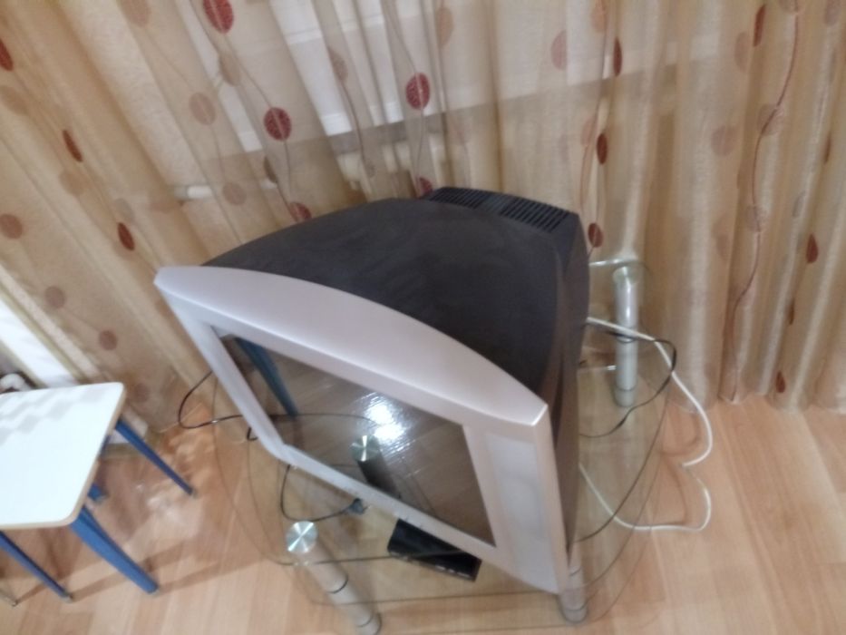 Продам телевизор Philips