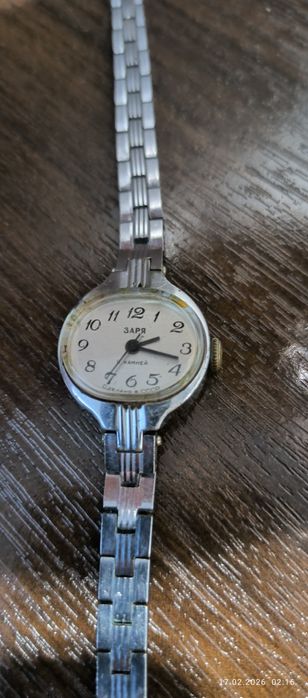 Продам часы Заря