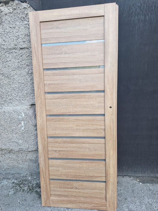 Продам межкомнатные двери