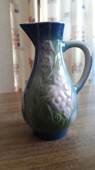 Кувшин декоративный