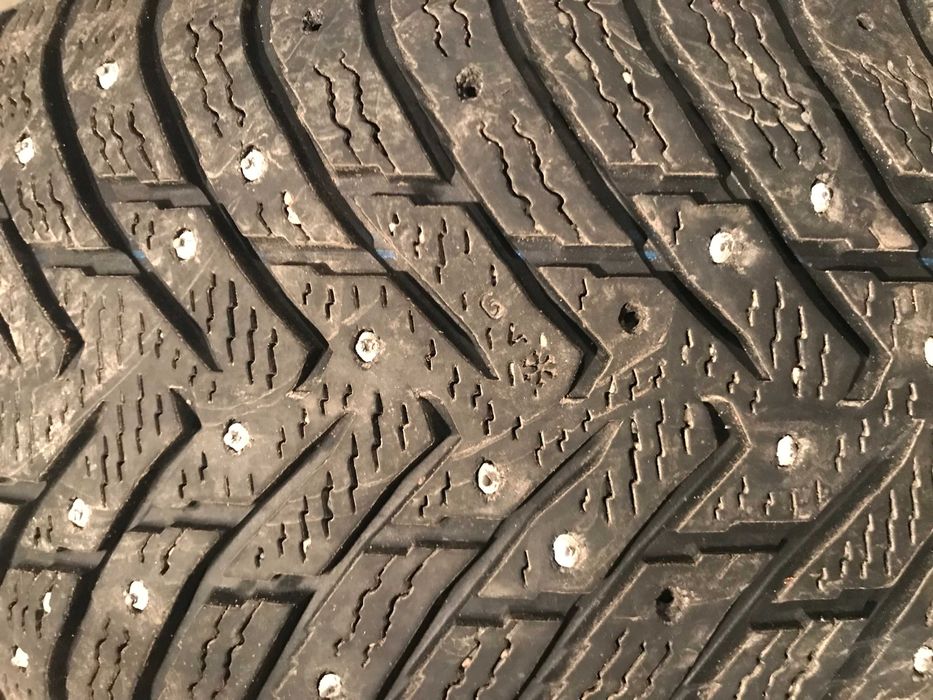 Продам колёса Nokian Hakkapeliitta 8