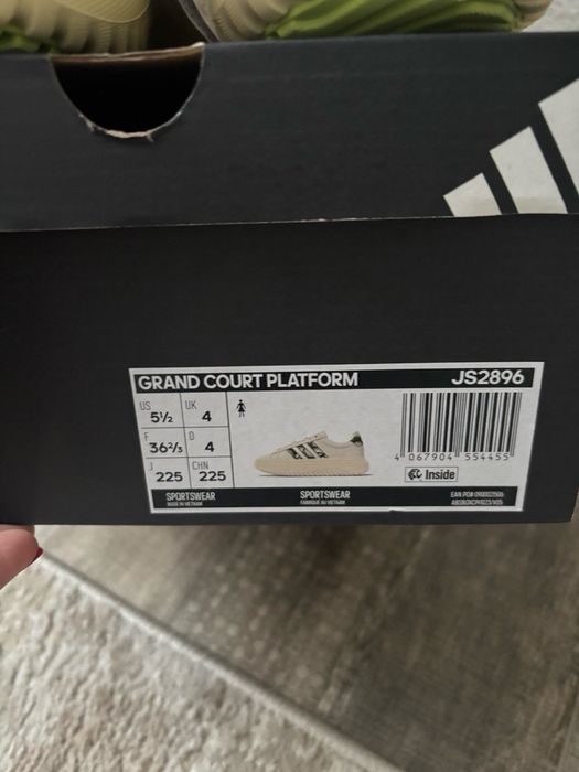 Дамски кецове Adidas