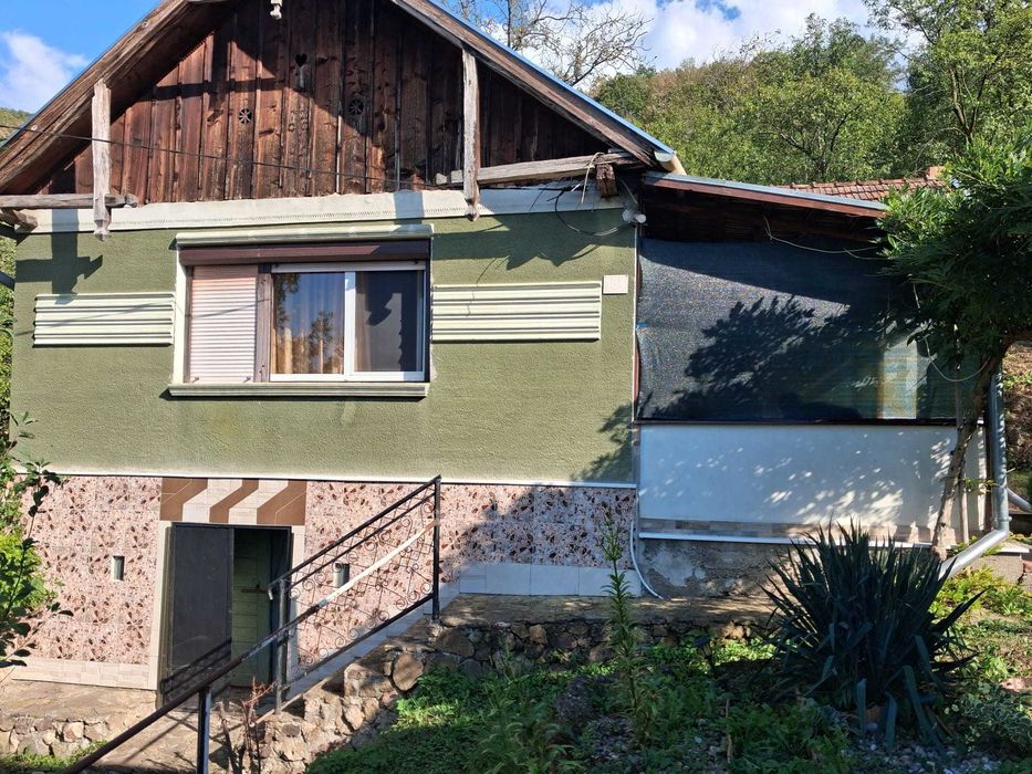 Casă de vânzare în Viile Apei, 2 camere, 58 ari teren