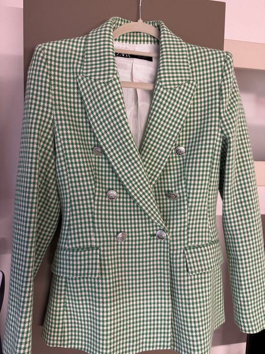 Zara дамско сако С размер