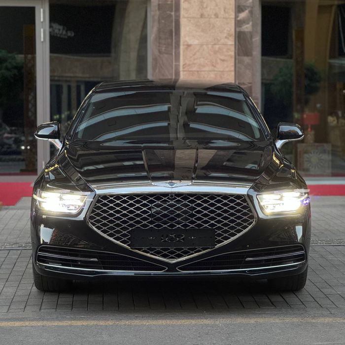 Genesis G90 Hi limousine