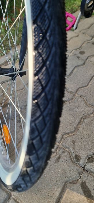 Bicicletă B'Twin 24" fete + cască, stare impecabilă, aproape nouă
