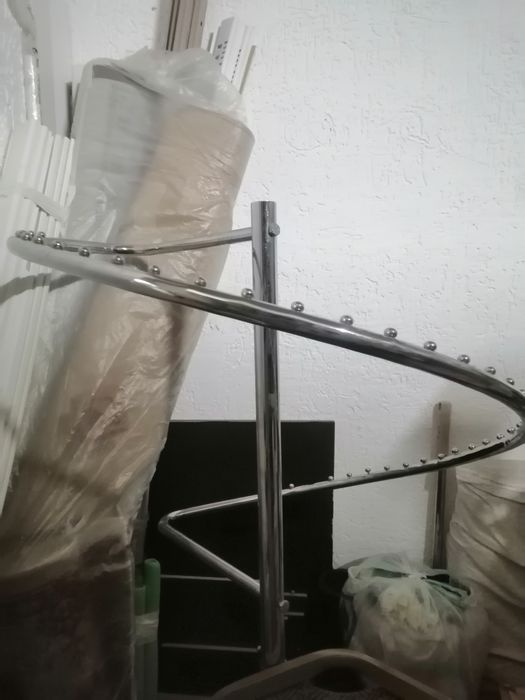 Продам круговую вешалку