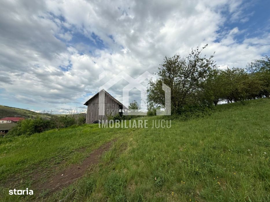 Teren intravilan construibil – 2.100 mp | Căianu