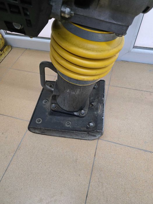Трамбовка BOMAG BT 80 D