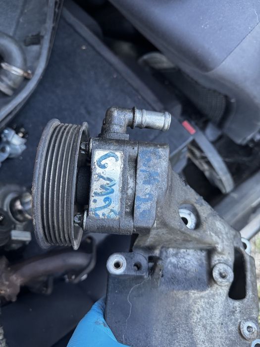 Турбо за опел 2.0 и хидравлична помпа