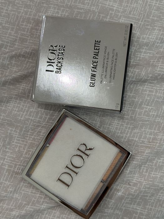 Dior палитра Чисто Нова не е докосвана