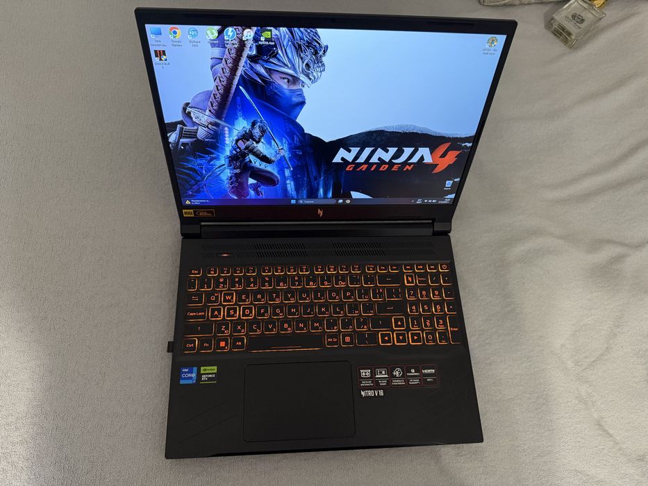 Продавам геймърски лаптоп Acer Nitro V 16 (ANV16-71) RTX 4060  i7-14650HX | 32GB DDR5 | С Гаранция