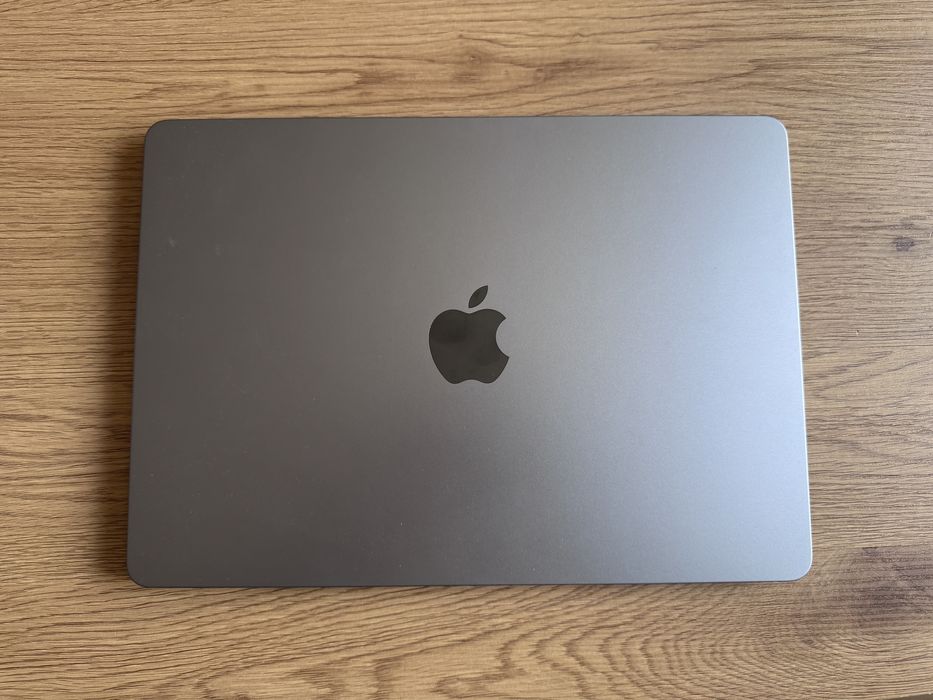 MacBook Air M2 8/256 Гаранция