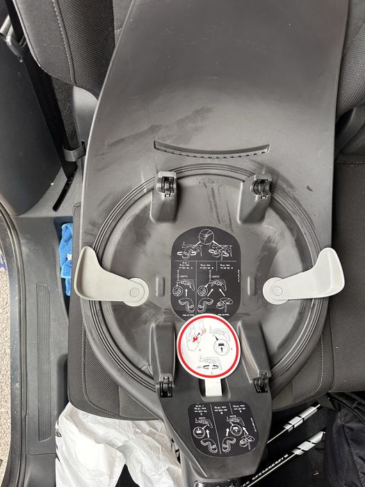 Стол и база за Cybex Cloud Z2 i-Size Simply Flowers + адаптори за Priam 4