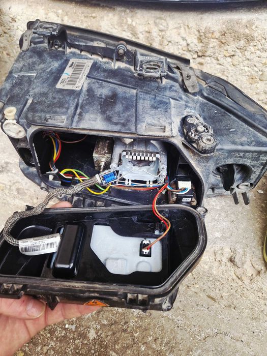 Фарове с4 б6 Ци ксенон