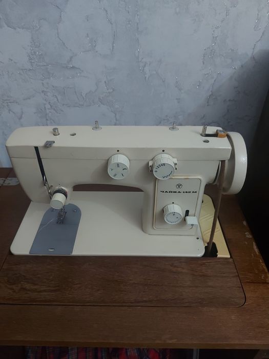 Швейная Машинка Чайка 142М